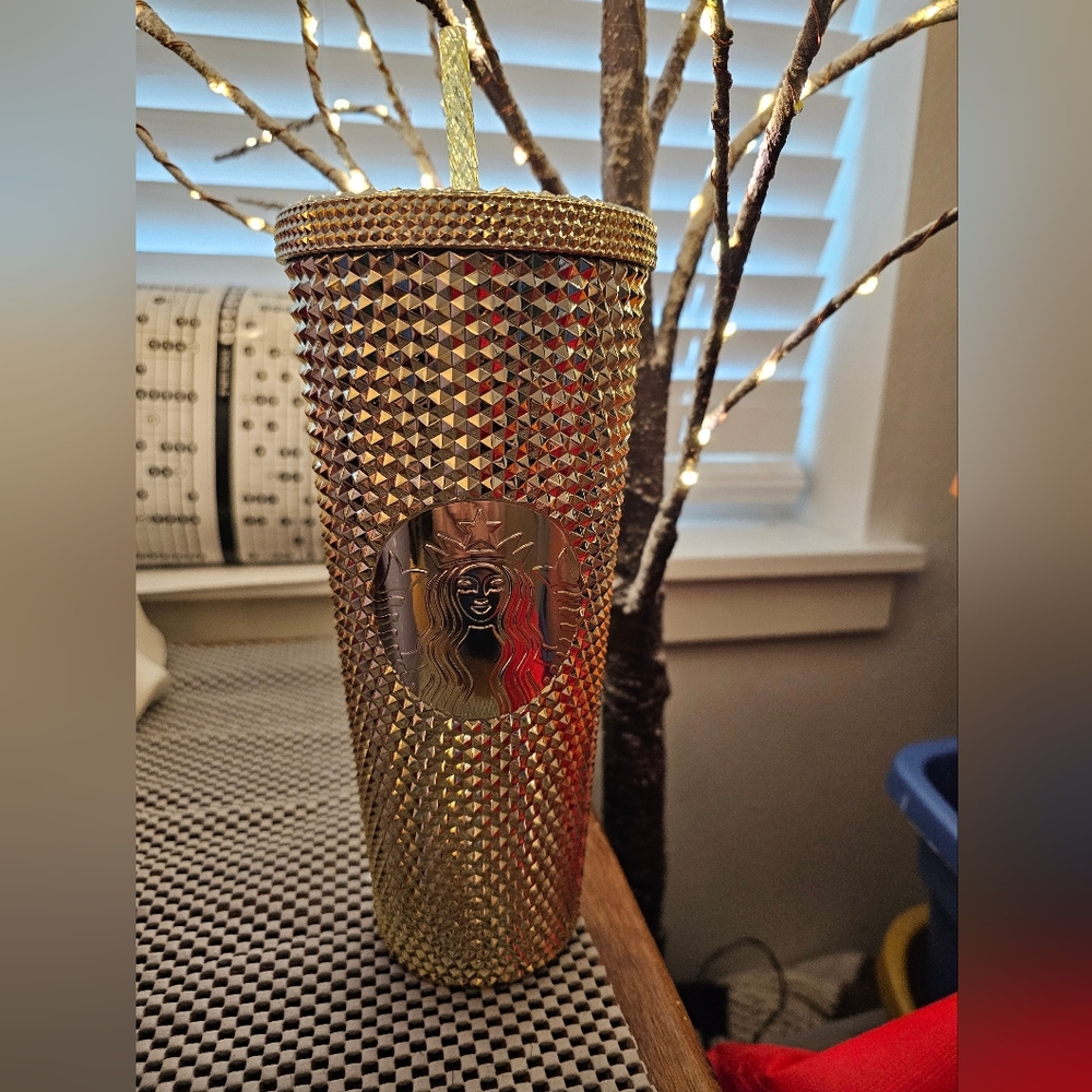 Gold Starbucks cup